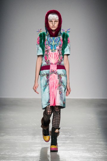 Pixelformula Womenswear Winter 2015 - 2016 Ready To Wear Paris Paco Rabanne