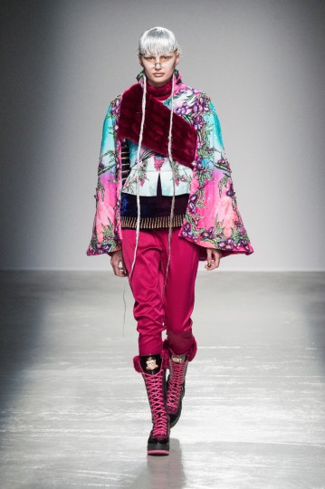 Pixelformula Womenswear Winter 2015 - 2016 Ready To Wear Paris Paco Rabanne