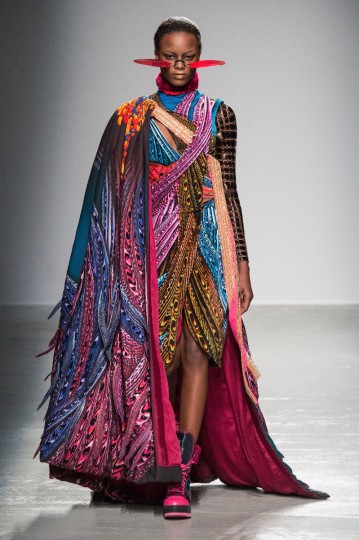Pixelformula Womenswear Winter 2015 - 2016 Ready To Wear Paris Paco Rabanne