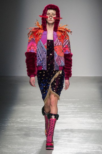 Pixelformula Womenswear Winter 2015 - 2016 Ready To Wear Paris Paco Rabanne