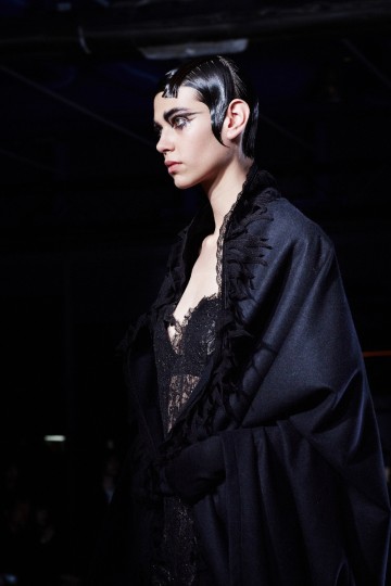 PFW AW15 - Yohji Yamamoto backstage - Ambra Vernuccio - The Upcoming - 1