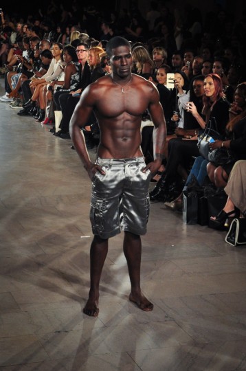 ArtHeartsFashion at The Grand Central - BogdanSeredyak-TheUpcoming - 15