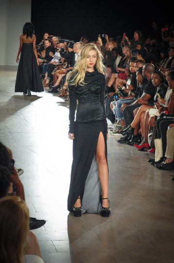 ArtHeartsFashion at The Grand Central - BogdanSeredyak-TheUpcoming - 25