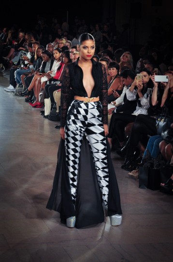ArtHeartsFashion at The Grand Central - BogdanSeredyak-TheUpcoming - 51