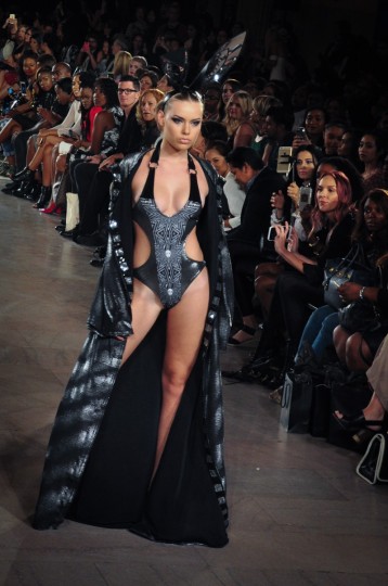 ArtHeartsFashion at The Grand Central - BogdanSeredyak-TheUpcoming - 7