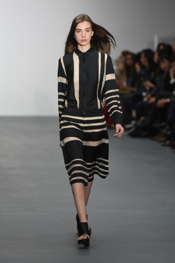 LFW SS16 - J. JS Lee - Krisztian Pinter - The Upcoming --19
