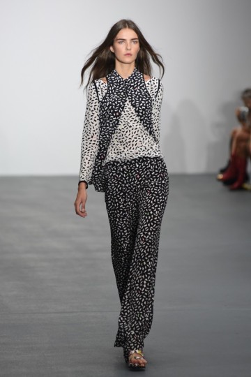 LFW SS16 - J. JS Lee - Krisztian Pinter - The Upcoming --33