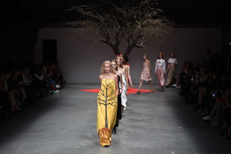 LFW SS16 - OSMAN - Krisztian Pinter- The Upcoming --36