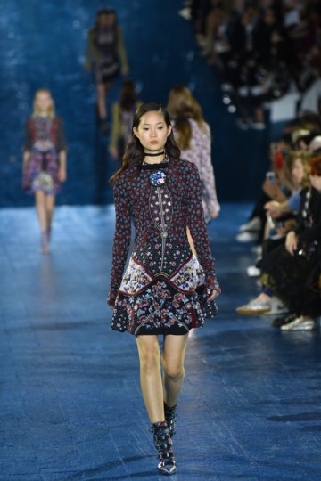 LFW_SS16-Mary Katrantzou SS16 Krisztian Pinter-12