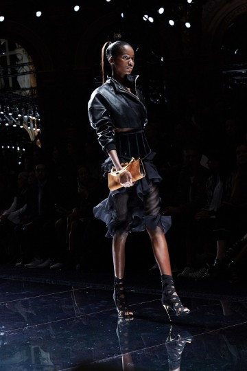 PFW SS16 - Balmain - Ambra Vernuccio - The Upcoming54
