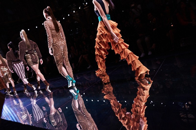 PFW SS16 - Balmain - Ambra Vernuccio - The Upcoming70
