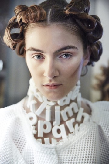 Bowie Wong presents SS16 collection at Paris Haute Couture