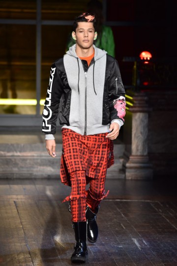 LCM AW16 - Moschino - Krisztian Pinter - The Upcoming - 23