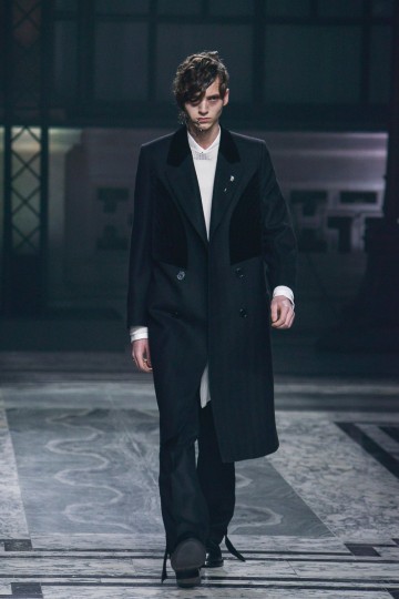 LCMAW16 - Alexander McQueen - Krish Nagari - TheUpcoming -1