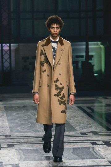 LCMAW16 - Alexander McQueen - Krish Nagari - TheUpcoming -14