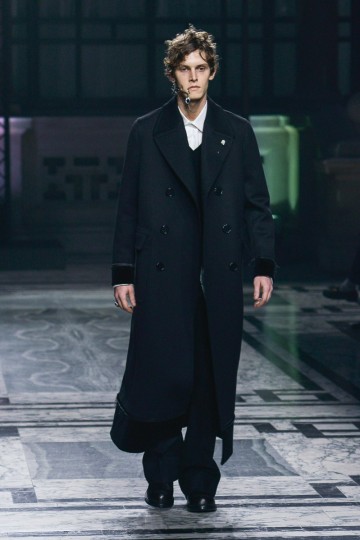 LCMAW16 - Alexander McQueen - Krish Nagari - TheUpcoming -3