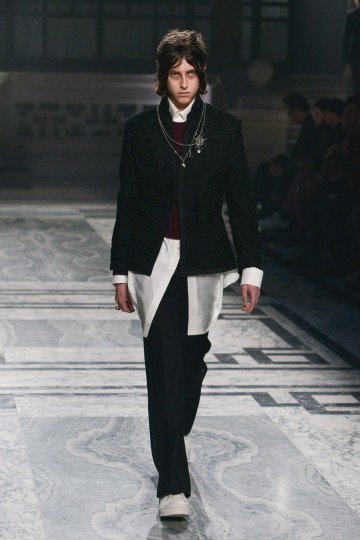 LCMAW16 - Alexander McQueen - Krish Nagari - TheUpcoming -30