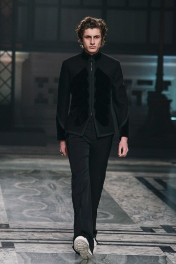 LCMAW16 - Alexander McQueen - Krish Nagari - TheUpcoming -32