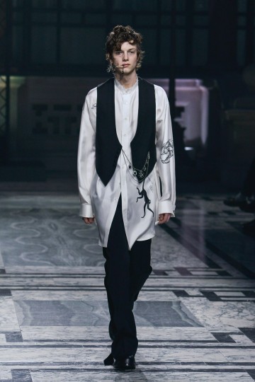 LCMAW16 - Alexander McQueen - Krish Nagari - TheUpcoming -4