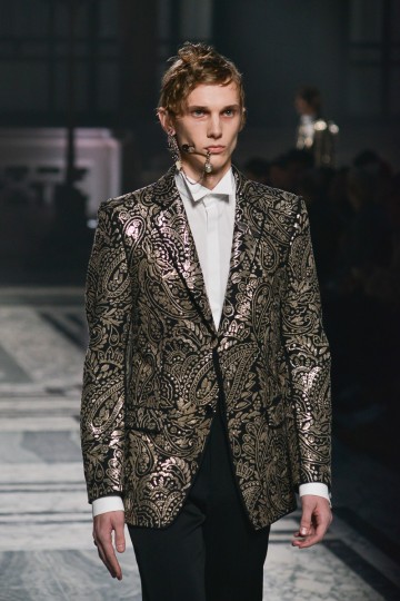 LCMAW16 - Alexander McQueen - Krish Nagari - TheUpcoming -42