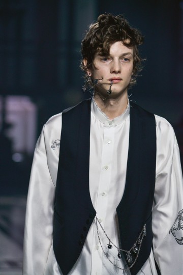 LCMAW16 - Alexander McQueen - Krish Nagari - TheUpcoming -5