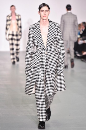 LFW AW16 - CSM MA- Krisztian Pinter - The Upcoming-27