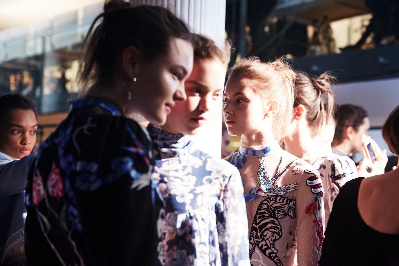 LFW AW16 - Temperley backstage - Ambra Vernuccio - The Upcoming - 17