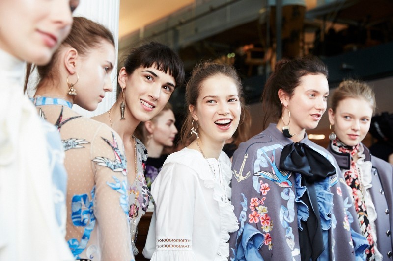 LFW AW16 - Temperley backstage - Ambra Vernuccio - The Upcoming - 30