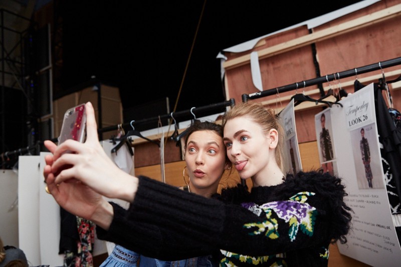 LFW AW16 - Temperley backstage - Ambra Vernuccio - The Upcoming - 8
