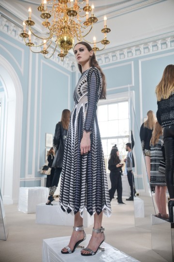 LFWAW16 - Manuel Facchini - Krish Nagari - TheUpcoming -2