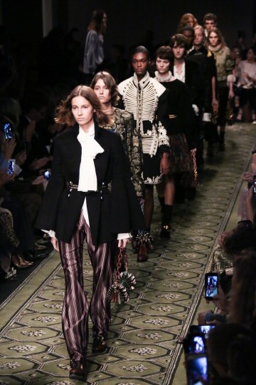 lfw-ss17-burberry-2-erol-birsen-the-upcoming-83
