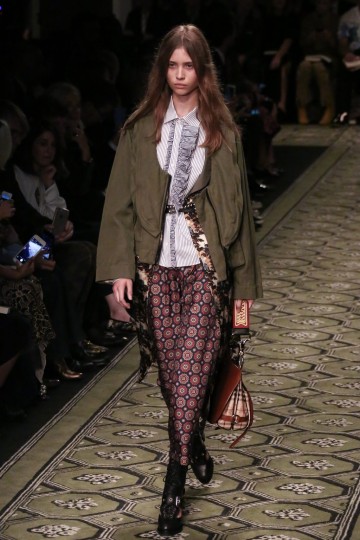 lfw-ss17-burberry-erol-birsen-the-upcoming-32
