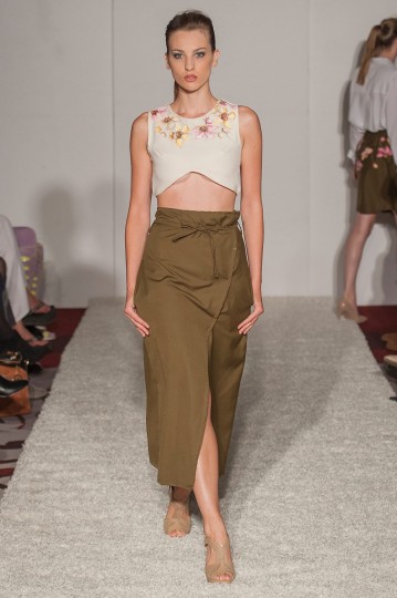 lfw-ss17-fashion-international-1-sasmitha-dellawa-17
