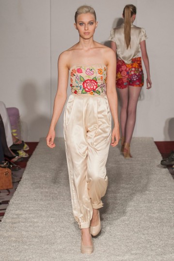 lfw-ss17-fashion-international-2-fernanda-melo-11