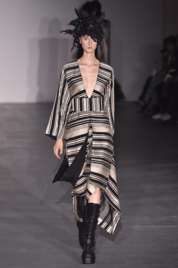 lfw-ss17-gareth-pugh-krisztian-pinter-the-upcoming-26