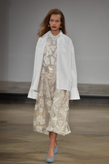lfw-ss17-mother-of-pearl-krisztian-pinter-the-upcoming-30