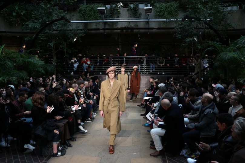 lfwm-aw17-maison-mihara-yasuhiro-erol-biersen-the-upcoming-44