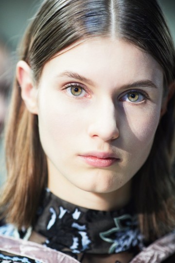 LFW AW17 - Erdem backstage - Ambra Vernuccio - The Upcoming - 21