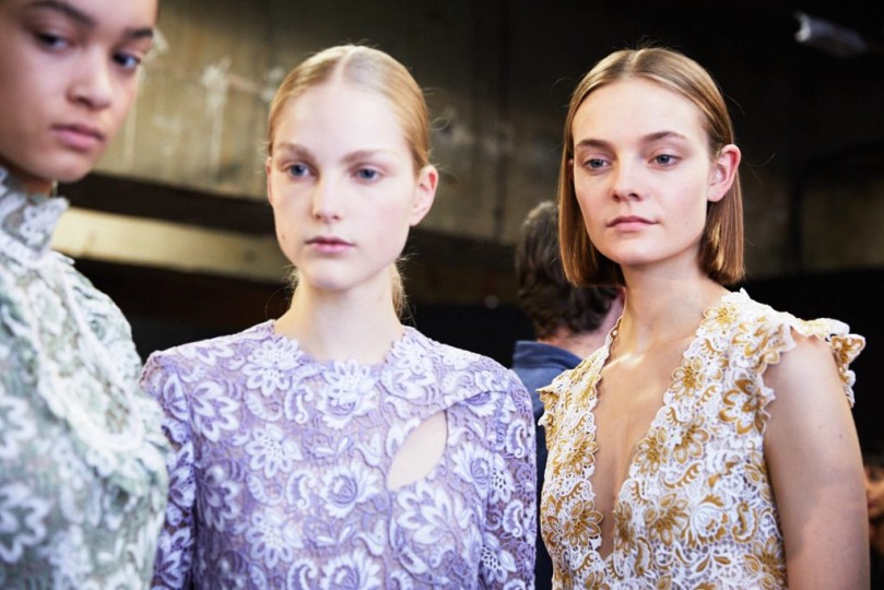 LFW AW17 - Erdem backstage - Ambra Vernuccio - The Upcoming - 24