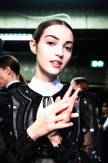LFW AW17 - Erdem backstage - Ambra Vernuccio - The Upcoming - 29