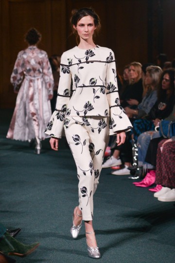 LFW AW17 - Huishan Zhang - Krish Nagari - The Upcoming-18