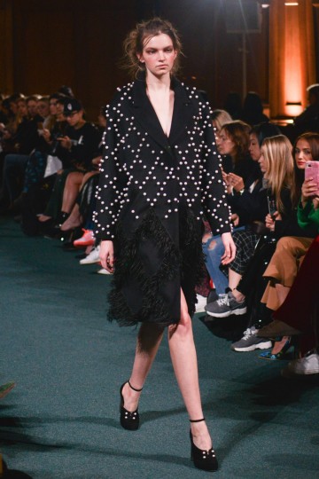 LFW AW17 - Huishan Zhang - Krish Nagari - The Upcoming-7