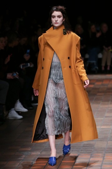 LFW AW17 - Marques'Almeida - Kimberley Archer - The Upcoming-24