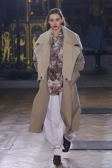 LFW AW17 - Sharon Wauchob - Krish Nagari - The Upcoming-11
