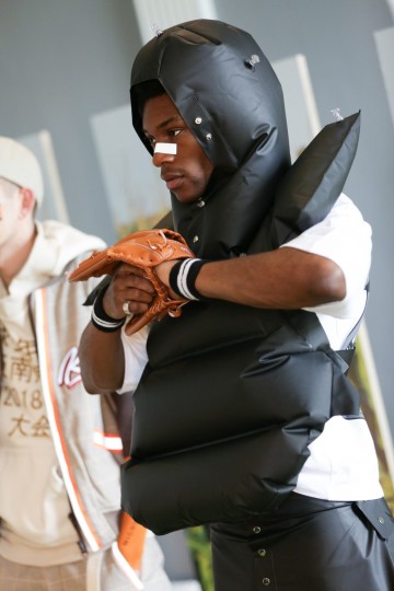 LFWM SS18 - Michiko Koshino - Kimberley Archer - The Upcoming-11