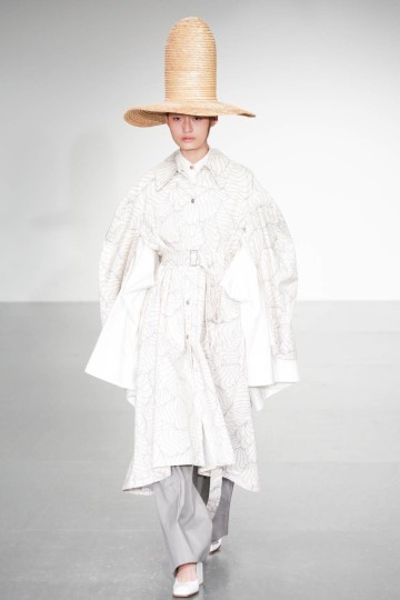 LFW SS18 - A.W.A.K.E - Kimberley Archer - The Upcoming -12