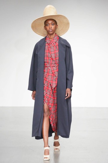 LFW SS18 - A.W.A.K.E - Kimberley Archer - The Upcoming -16