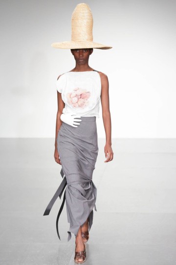 LFW SS18 - A.W.A.K.E - Kimberley Archer - The Upcoming -24
