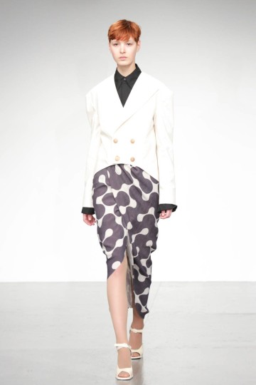 LFW SS18 - A.W.A.K.E - Kimberley Archer - The Upcoming -28