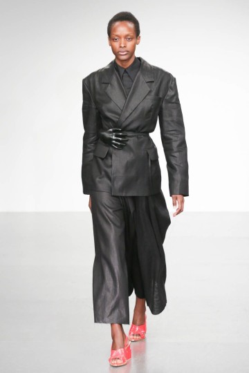 LFW SS18 - A.W.A.K.E - Kimberley Archer - The Upcoming -29